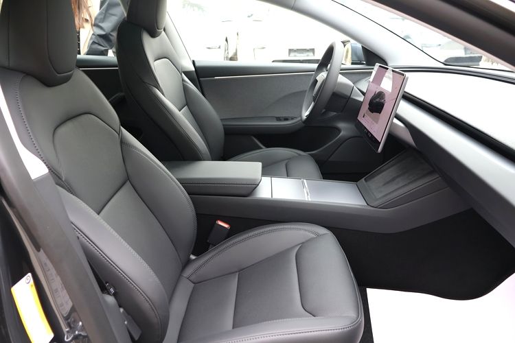 3车型配置盘点:入门级最受欢迎开元棋牌网站特斯拉Model(图5) 3车型配置盘点:入门级最受欢迎开元棋牌网站特斯拉Model(图5)